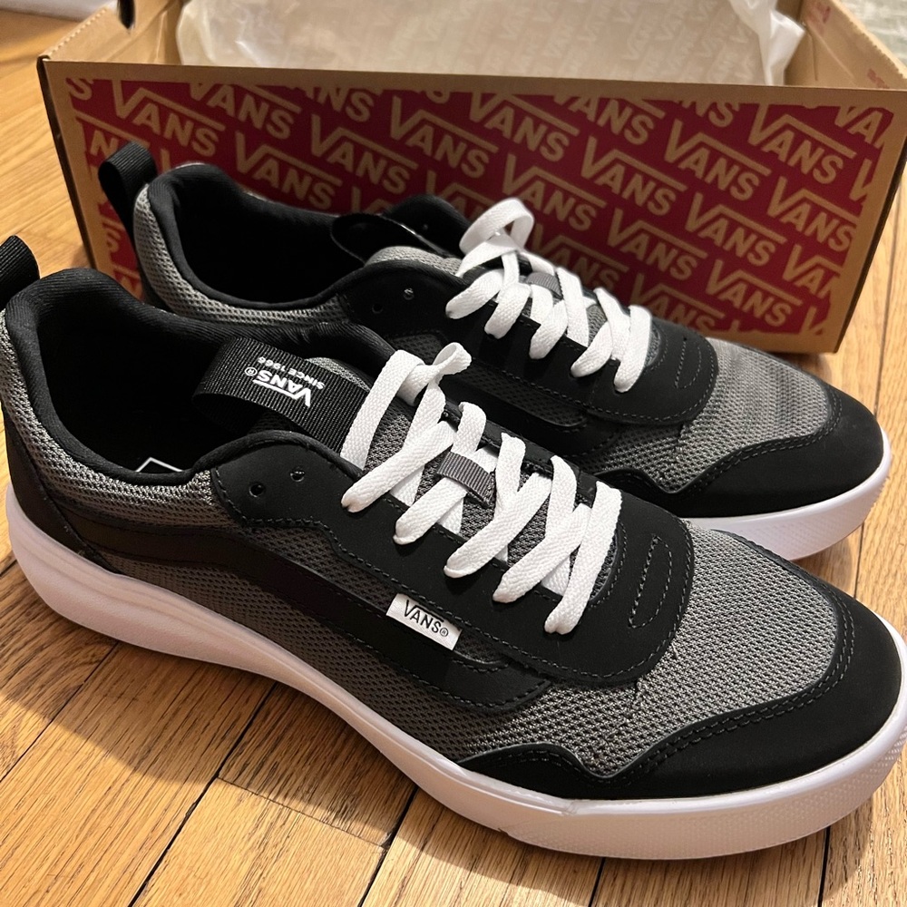 NWT Vans Range EXP Sneaker - Men's Size 10.5